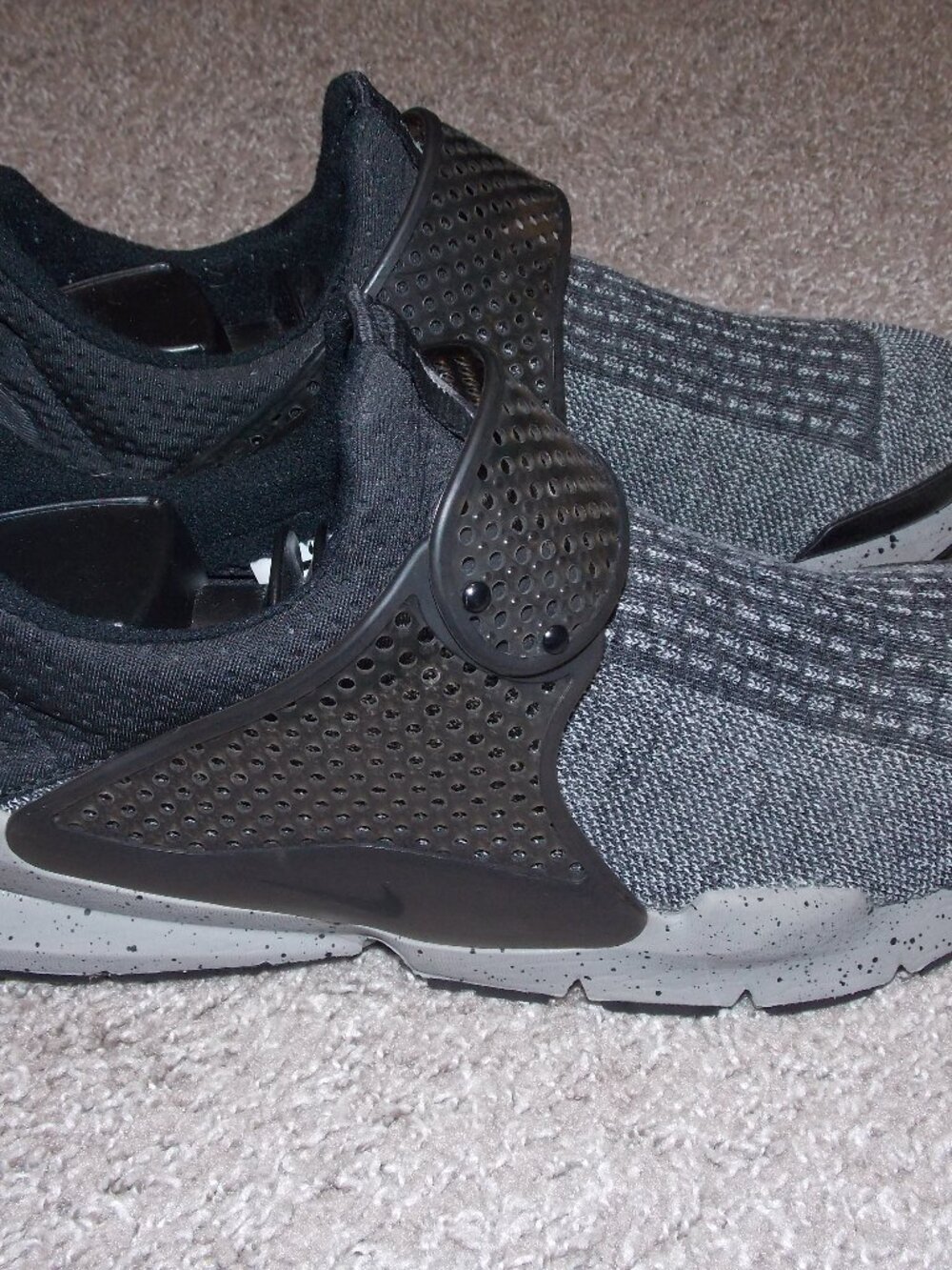 Nike Sock Dart SE Premium 'Dust Grey' Size 10